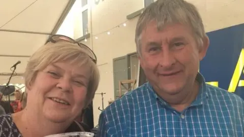 Family photo Undeg and Tudur Lewis