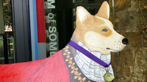 Susie Thomas Corgi cutout