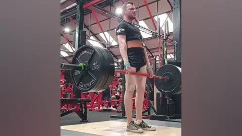 Dan Cronin Dan Cronin lifts 180kg - more than three times his bodyweight