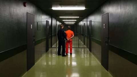 "Другим человеком не станете, но тормозов лишитесь". Как травмы мозга ...