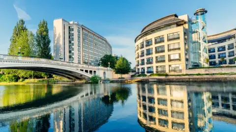 Getty Images Reading Bridge