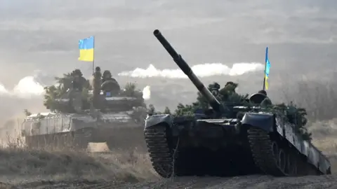 AFP Ukrainian tanks on exercises, Zhytomyr, 21 Nov 18