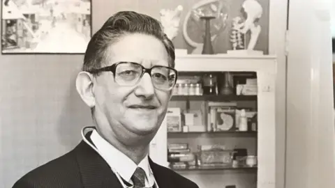 Ben Boulos Ben Boulos's paternal grandfather, Richard Bland