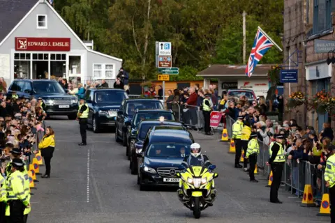 Jeff J Mitchell/Getty Images Cortege