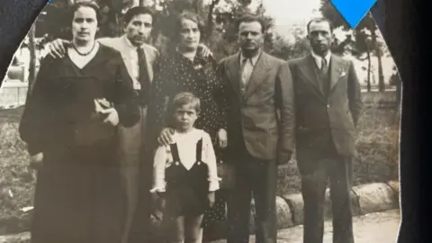 Charlotte Tasselli-Arnold Family picture