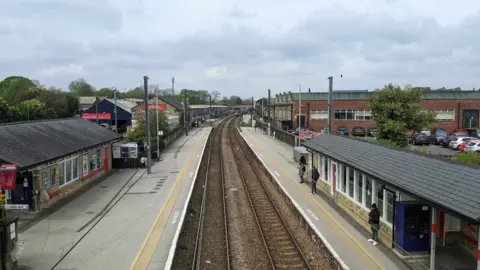 LDRS Guiseley Station