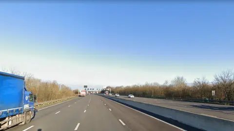 Google M1 near Woodhall