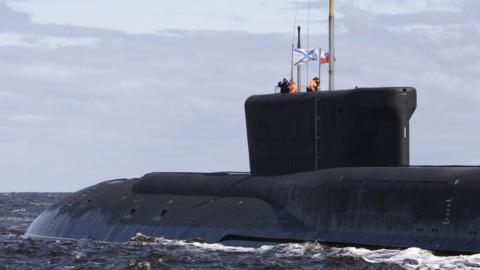 Could Russian submarines cut off the internet? - BBC News