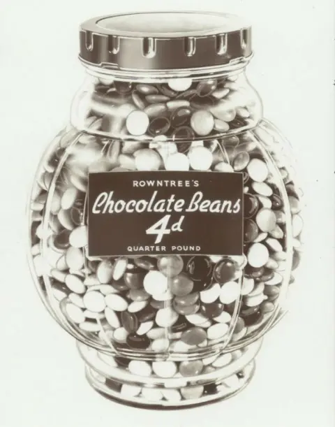 Nestlé Chocolate beans
