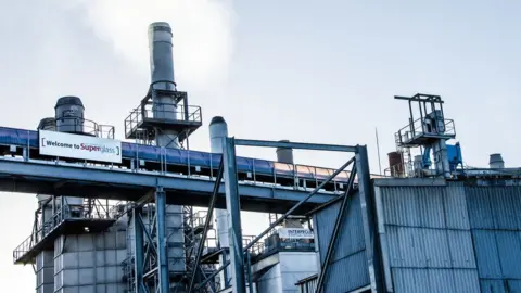 Superglass Superglass factory in Stirling