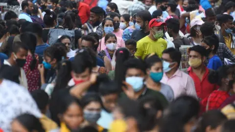 Getty Images Shoppers at Sarojini Nagar market amid the Covid-19 pandemic in New Delhi, India.