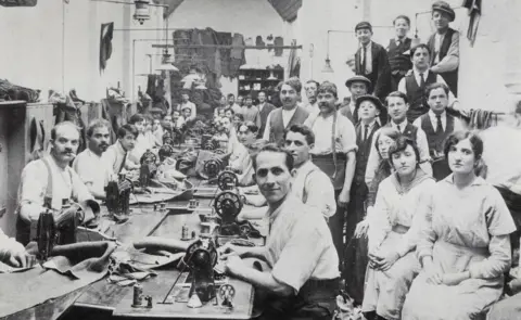 Museum of London Schneiders Garment Factory, Stepney, in 1917