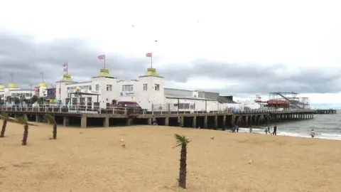 Steve Daniels/Geograph Clacton Pier