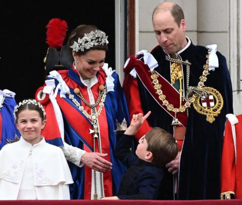 Princess Charlotte and Prince Louis' big day at the Coronation - BBC News