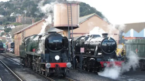 Geograph/Gareth James Trains at Minehead station