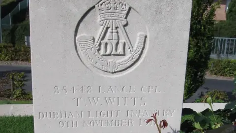 Peter Welsh Tom Witts's grave