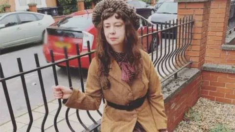 Julia Wood Julia Wood