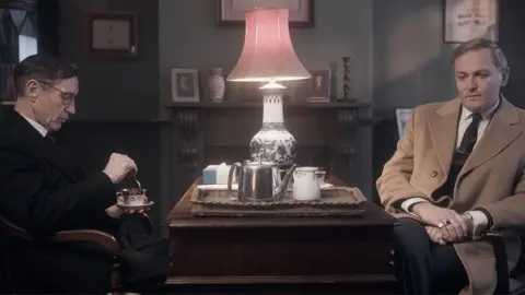 Susceptor Films Paul McGann as 'Arthur' and Roger Barclay as 'Finlay' in The Undertaker