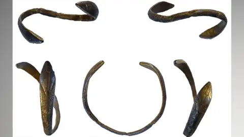 Northamptonshire County Council Roman snake head silver bracelet