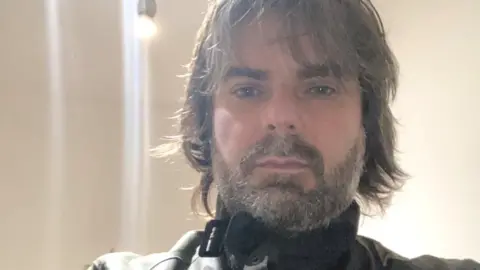 Sean Urquhart Sean Urquhart