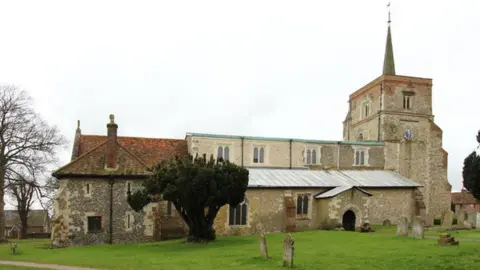 John Salmon/Geograph St Leonard's Church, Flamstead