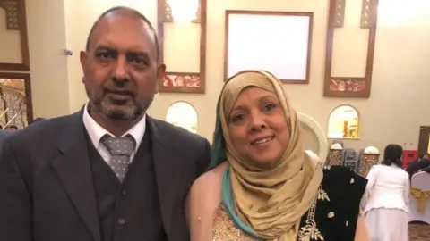 Family photo Ghulam and Shamim Abbas