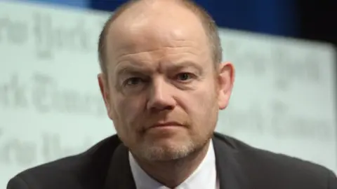 Gustavo Caballero Mark Thompson, CEO of the New York Times Company, wants more money to come back to publishers.