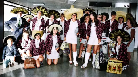 New Black Films/Victor Crawshaw/Marina Amaral English players returning from Mexico