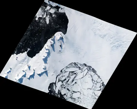 Maxar DigitalGlobe Wilkins Ice Shelf