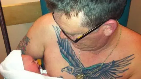 collect Lex holding Vincent