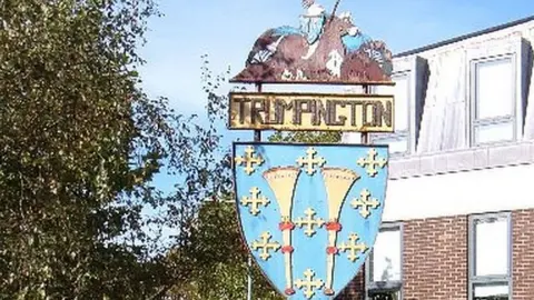 Martin Pearman/Geograph village sign