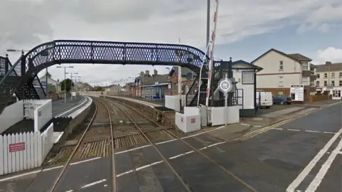 Google Maps Castlerock train station