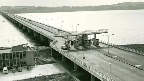 Tay Road Bridge bosses rejected return of ferries during roadworks