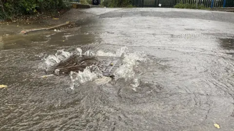 Flooded drain on Campbell Road, Oxford