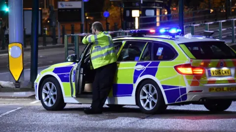 @SNAPPERSK Police car in Broad Street