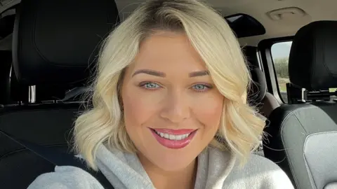 Yazmine Delarosè Yazmine Delarose