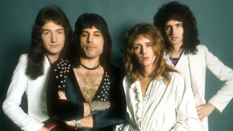 Queen, (l-r) John Deacon, Freddie Mercury, Roger Taylor and Brian May. Probably dates from 1973