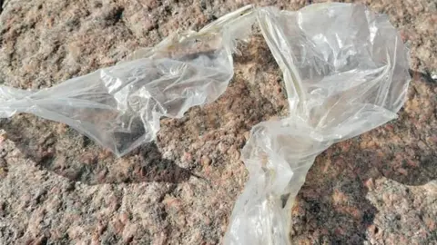 BDMLR Plastic removed from seal