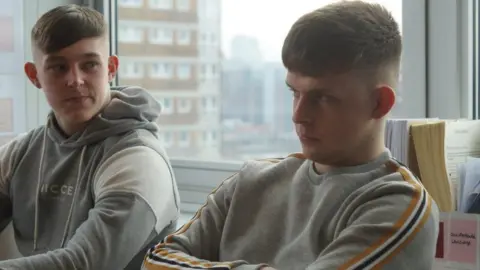 Social Communications Harrison (r)