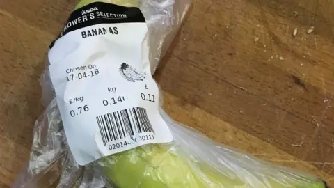 Bobbie Gordon Bag of bananas costing 11p