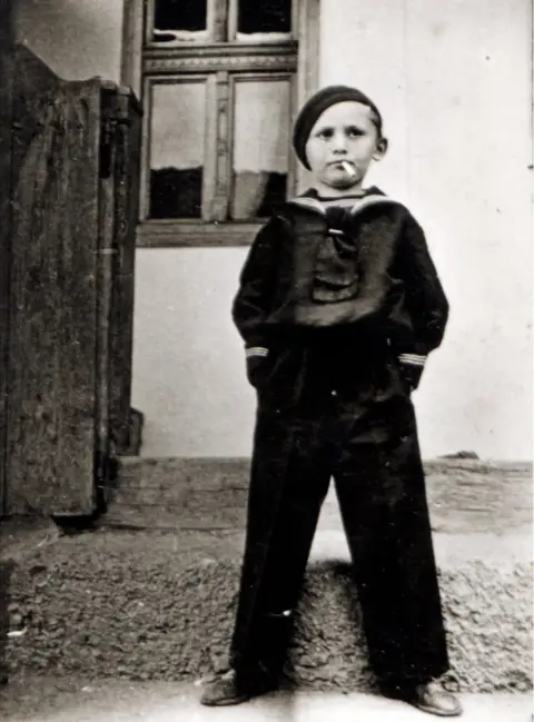 Centropa A family photo