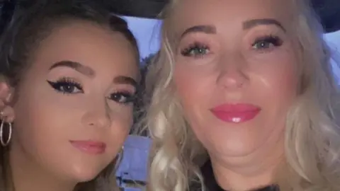 Jenna Wickson Jenna Wickson (left) and her mother Nicola Wickson