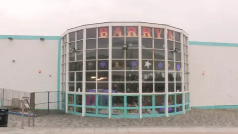 Barry's Amusements
