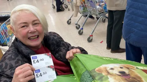 Peterborough woman hopes to start national pet foodbank network
