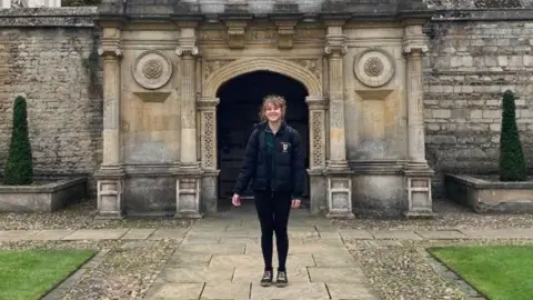 Michelle Crees Michelle Crees