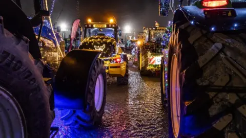 Matthew Hicks Banbury Christmas Tractor Run