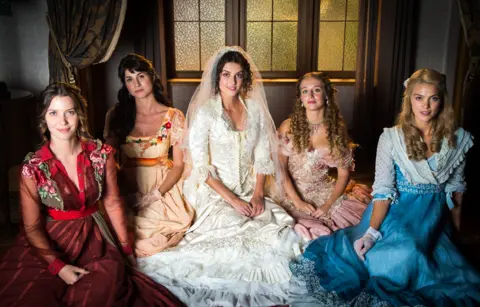 Courtesy Rede Globo The five daughters of the Benedito family in the Brazilian soap opera Orgulho e Paixão