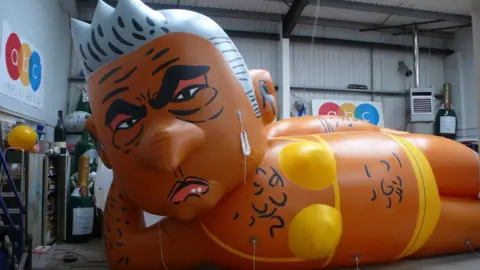 Yanny Bruere Sadiq Khan balloon