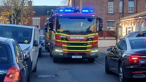 Leicestershire Fire and Rescue Fire engine unable to get through