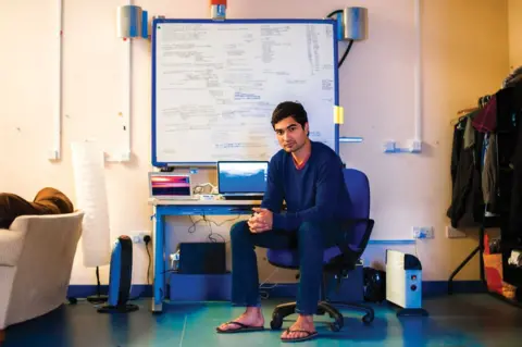 Enter HUMAN The Traveller